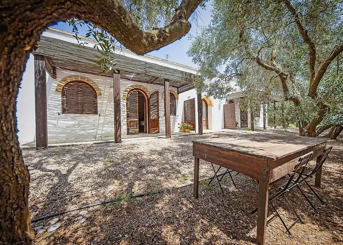 Alloggio per agriturismo Torre Casciani *