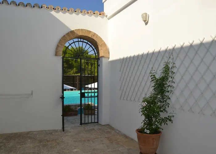 Alloggio per agriturismo Torre Casciani *